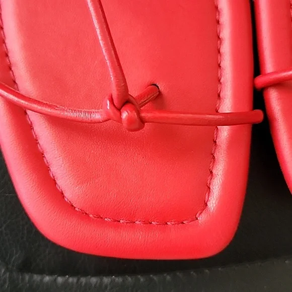 NEW Loeffler Randall Bright Red Knot-Strap Flat Sandals Size 9.5 - Picture 4 of 8